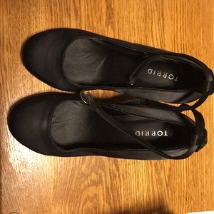 NWT Black Satin Ankle Strap Pump